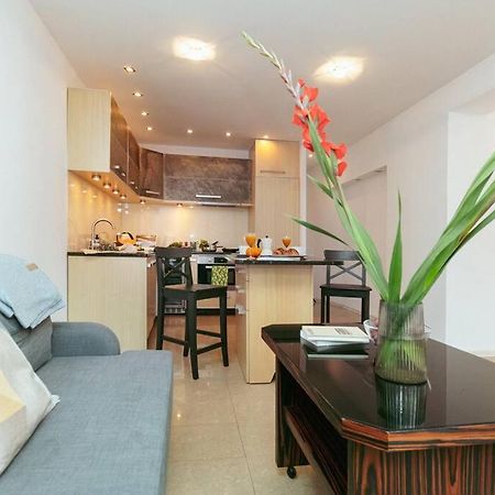 Apartment In The Heart Of Warsaw! Bagian luar foto