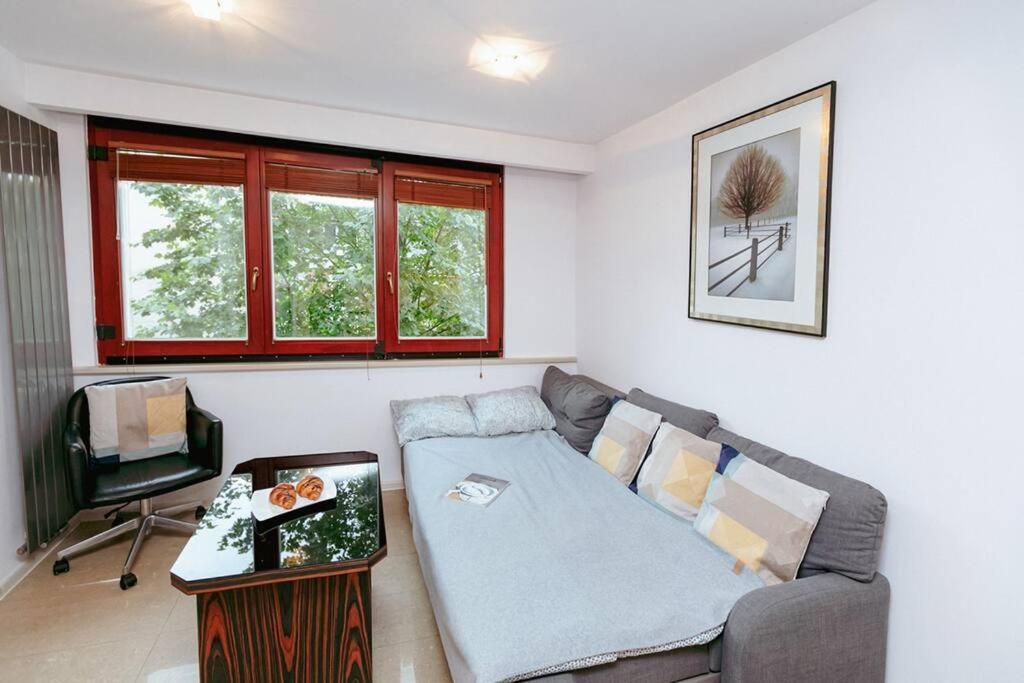 Apartment In The Heart Of Warsaw! Bagian luar foto